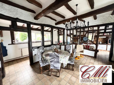 Maison - 208 m² - 6 pièces