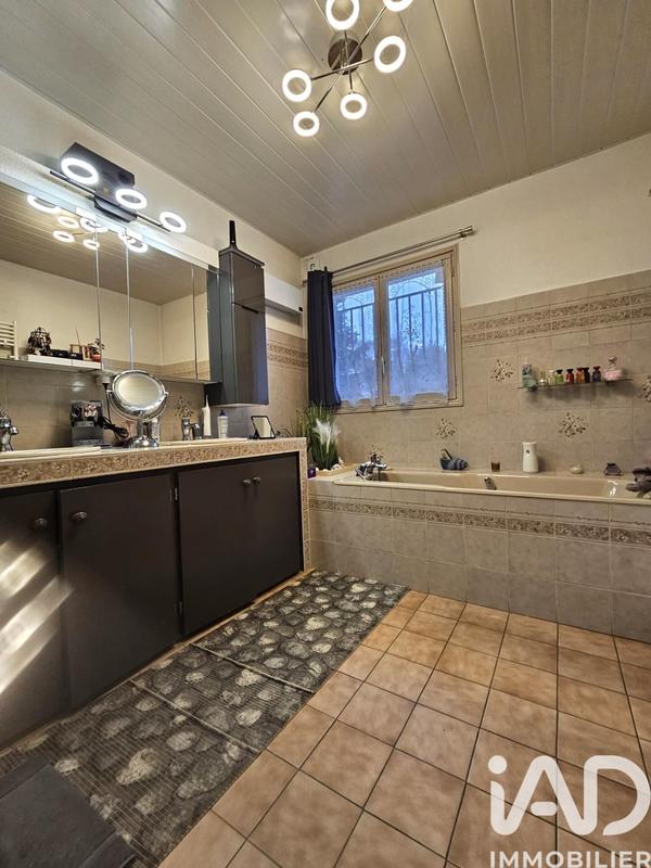 Maison - 197 m² - 7 pièces