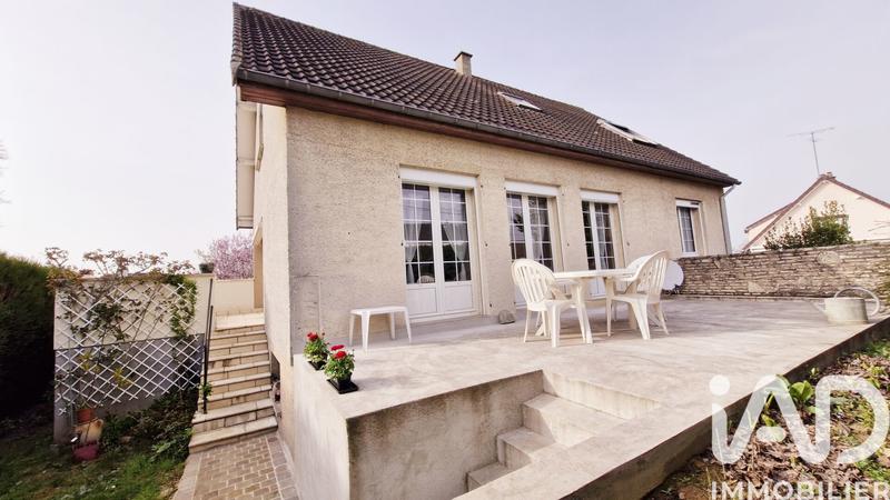 Maison - 127 m² - 5 pièces