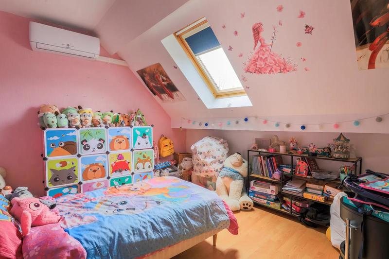 Corps de ferme - 225 m² - 11 pièces