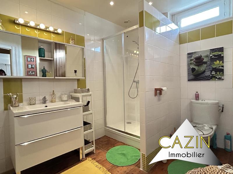 Maison - 201 m² - 8 pièces