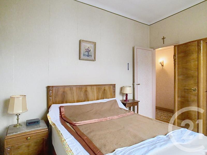 Maison - 98 m² - 5 pièces