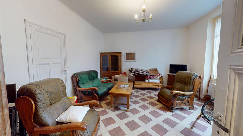 Maison - 223 m² - 9 pièces