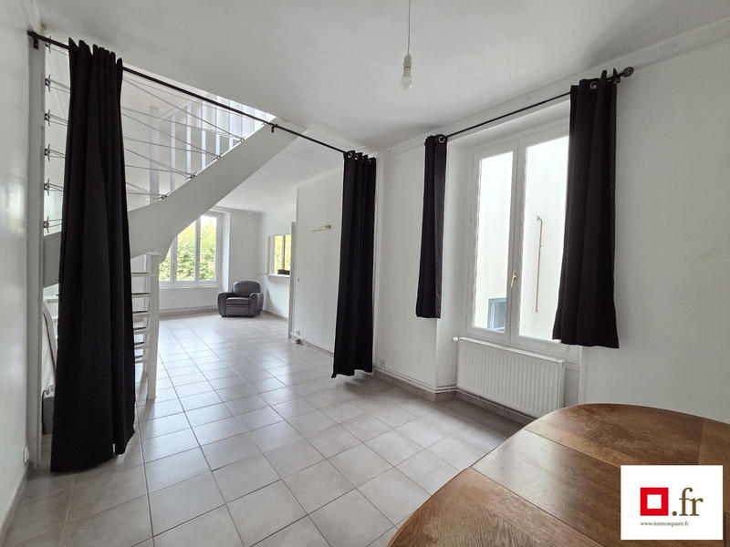 Appartement - 98 m² - 5 pièces