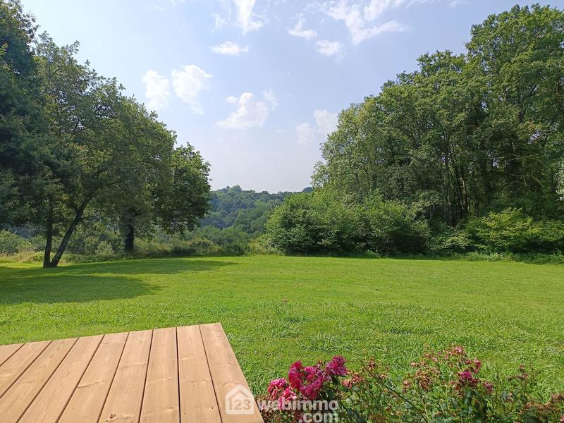 Maison - 180 m² - 7 pièces