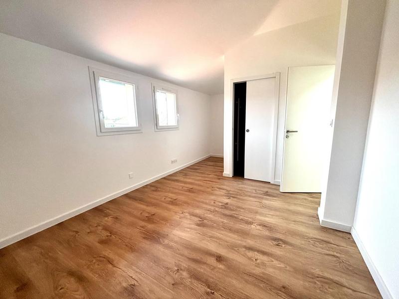 Maison - 92 m² - 4 pièces