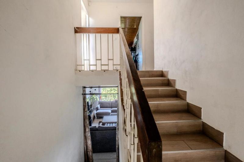 Propriété - 216 m² - 9 pièces