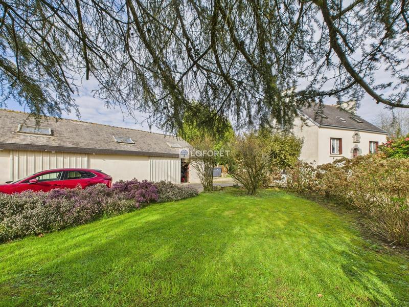 Maison - 157 m² - 8 pièces