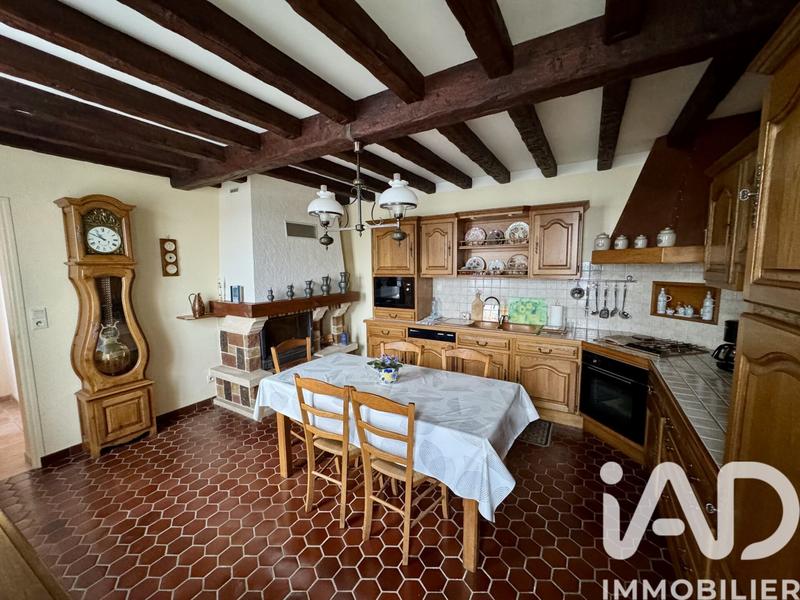 Maison - 216 m² - 7 pièces