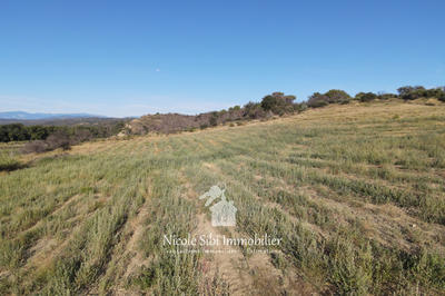 Terrain - 16 827 m²