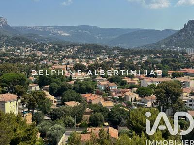 Appartement - 81 m² - 5 pièces