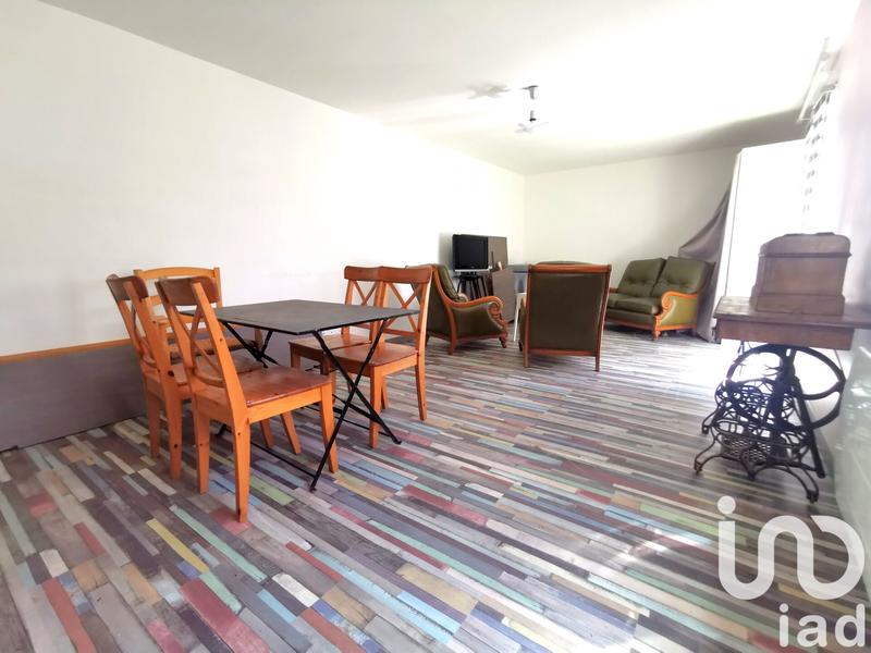 Maison - 210 m² - 9 pièces