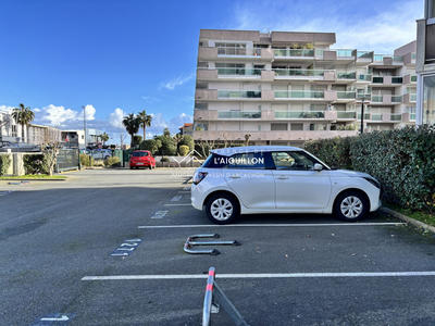 Parking / Garage - 13 m²