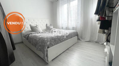 Maison de ville - 75 m² - 5 pièces