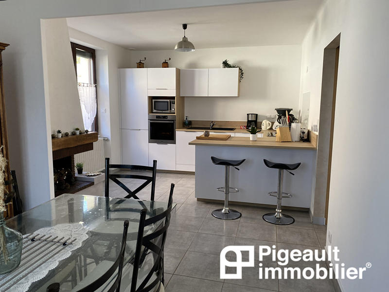 Maison - 90 m² - 4 pièces