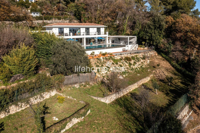 Villa - 234 m² - 5 pièces