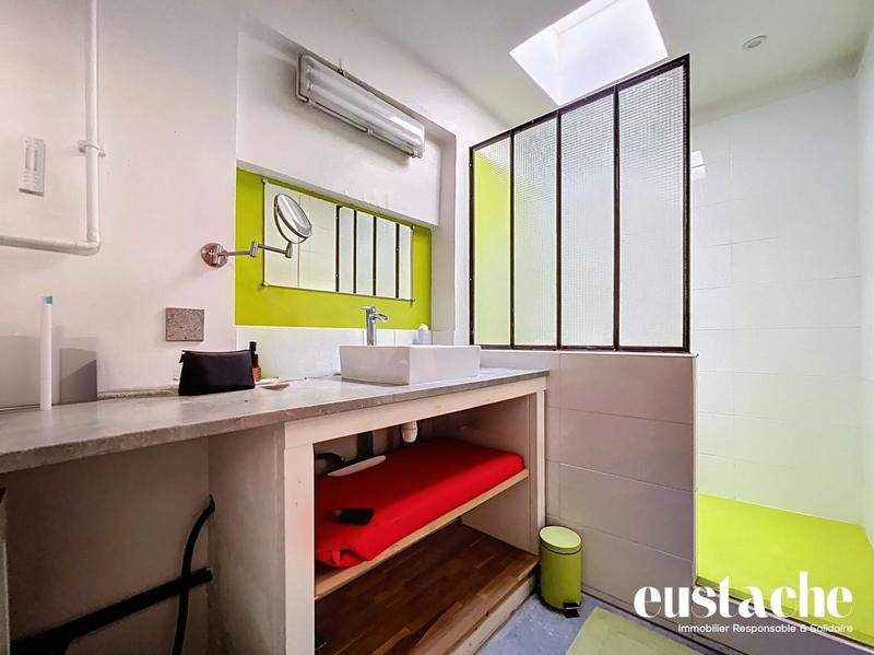 Loft - 80 m² - 3 pièces