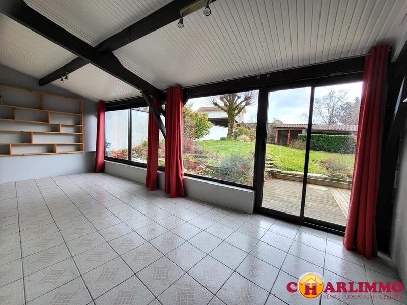 Maison traditionnelle - 157 m² - 6 pièces