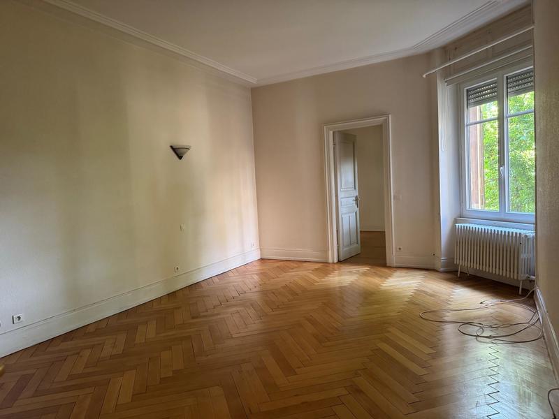 Appartement - 150 m² - 6 pièces