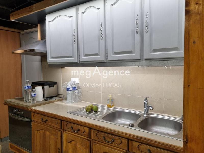 Maison - 165 m² - 9 pièces