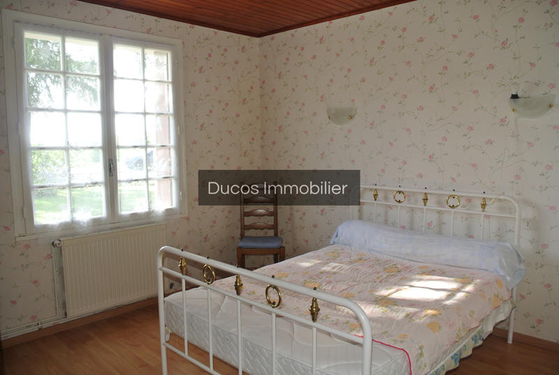 Maison - 223 m² - 9 pièces