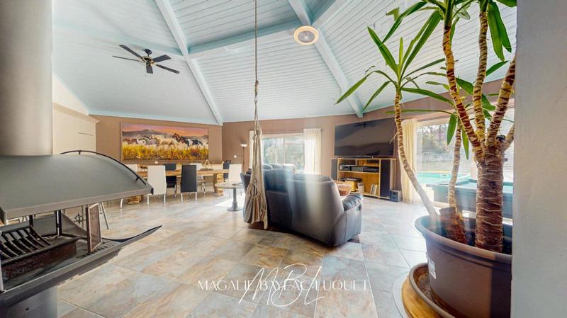 Maison - 165 m² - 5 pièces