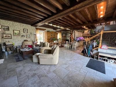 Maison en pierre - 176 m² - 7 pièces
