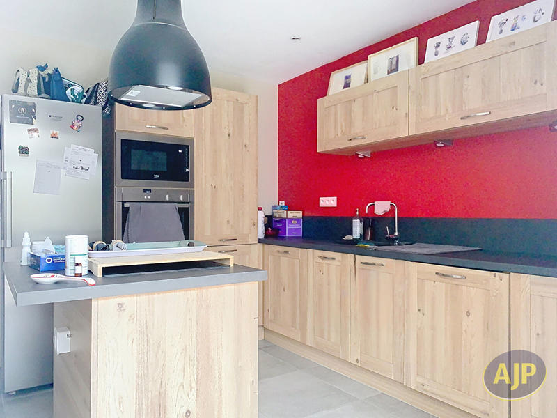 Maison - 145 m² - 6 pièces