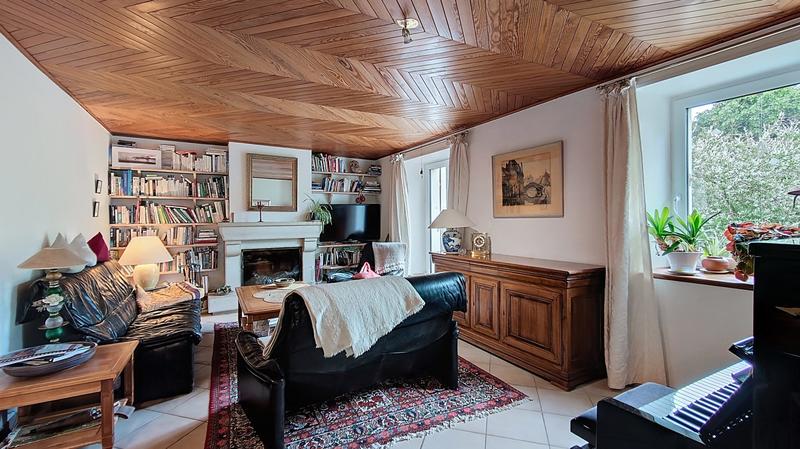 Maison - 258 m² - 5 pièces
