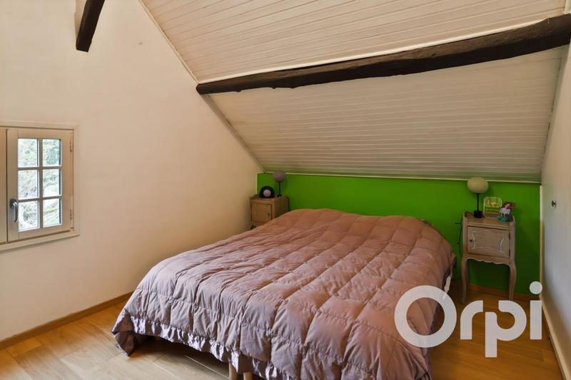 Maison - 275 m² - 10 pièces