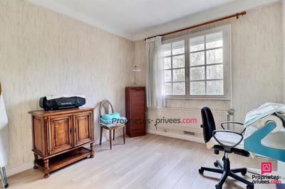Maison - 150 m² - 8 pièces