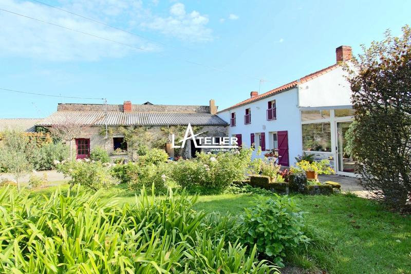 Maison en pierre - 160 m² - 8 pièces