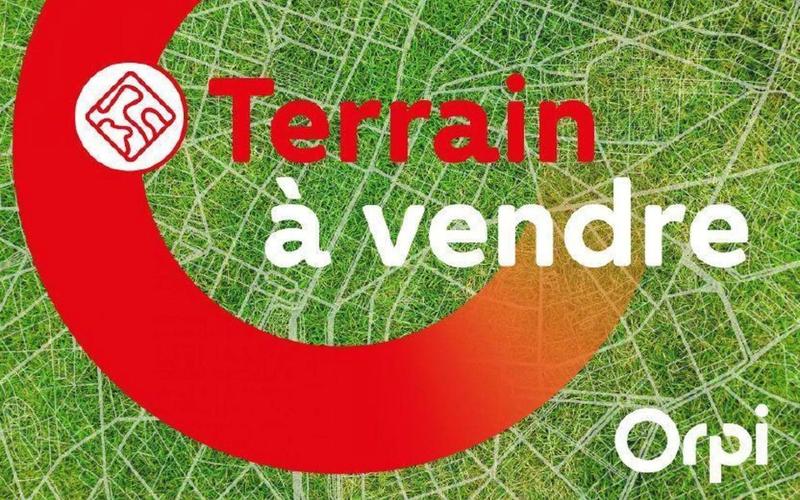 Terrain constructible - 1 053 m²