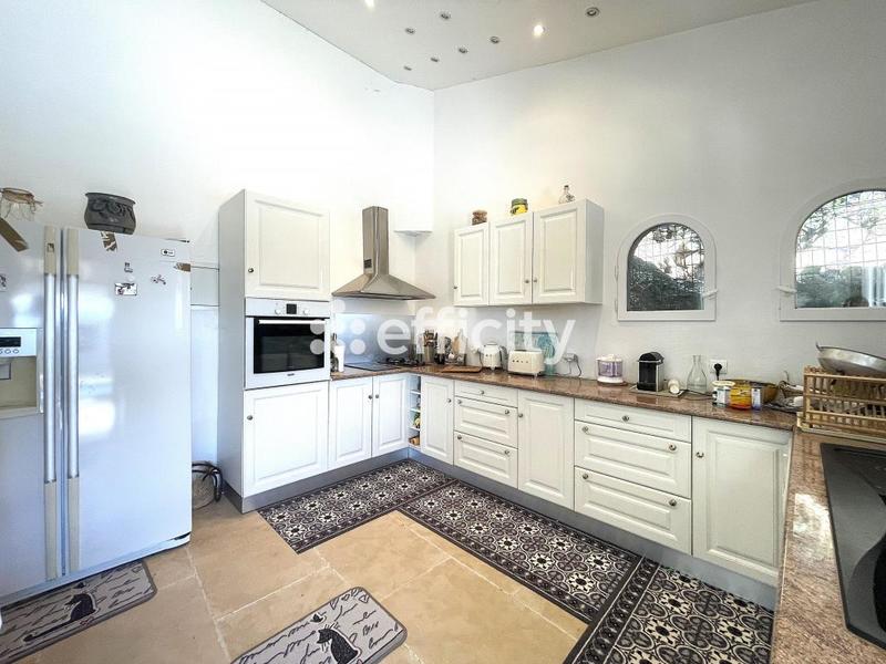 Maison - 170 m² - 5 pièces