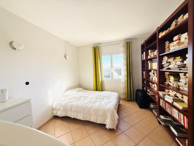 Maison contemporaine - 202 m² - 7 pièces