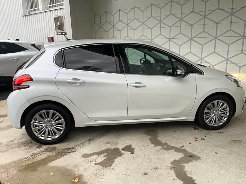 Peugeot 208 PureTech 82ch s&amp;S Bvm5 Allure