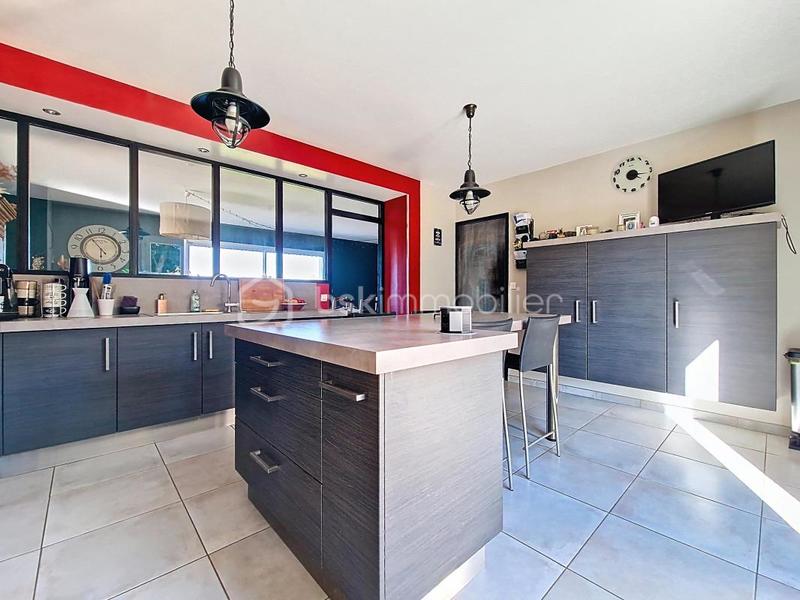 Maison - 176 m² - 5 pièces