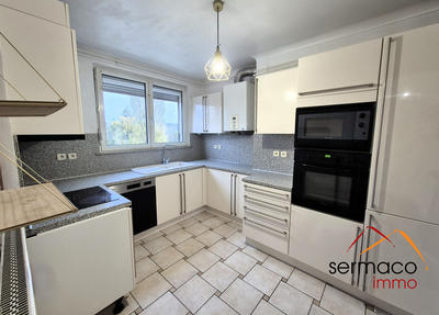 Appartement - 94 m² - 5 pièces