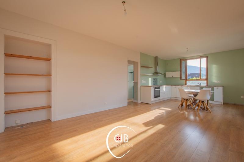 Appartement - 72 m² - 3 pièces