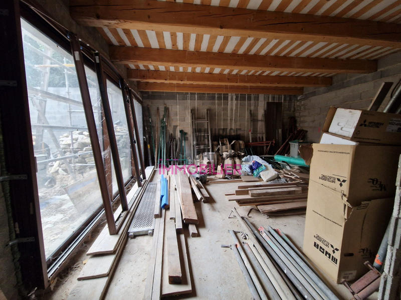 Maison - 236 m² - 6 pièces