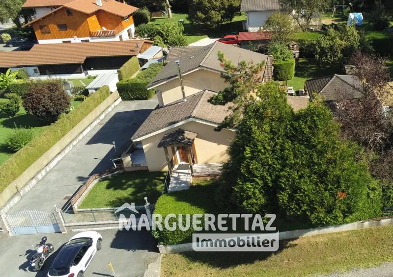 Maison - 198 m² - 8 pièces