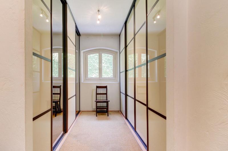 Maison - 230 m² - 7 pièces