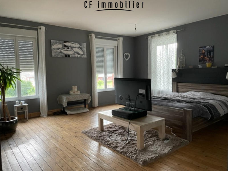 Maison - 210 m² - 7 pièces