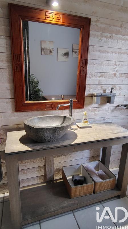 Maison - 170 m² - 9 pièces