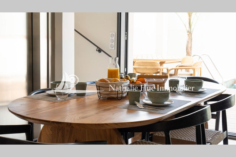 Maison contemporaine - 174 m² - 5 pièces