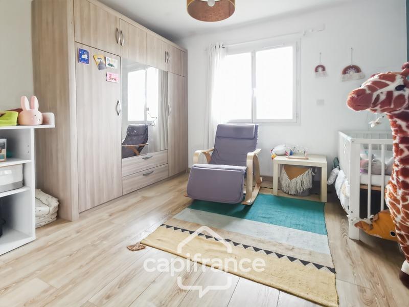 Maison - 180 m² - 7 pièces