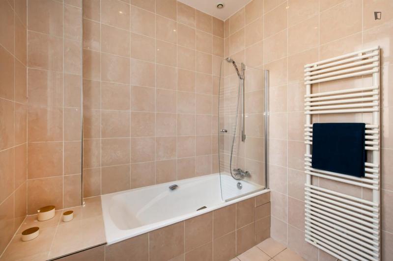 Chambre - 17 m² - 7 pièces