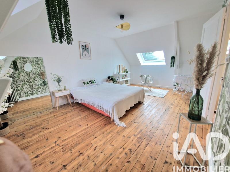 Maison - 267 m² - 10 pièces