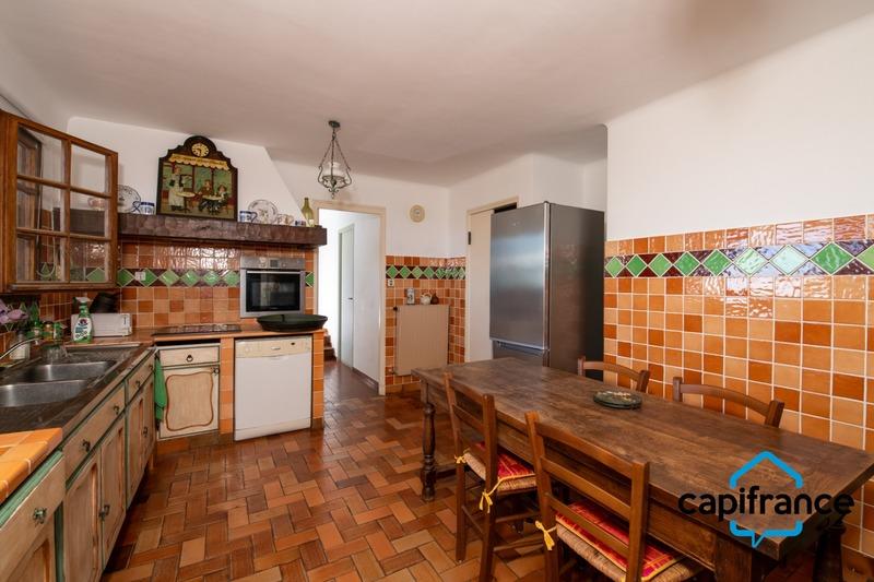 Villa - 213 m² - 7 pièces