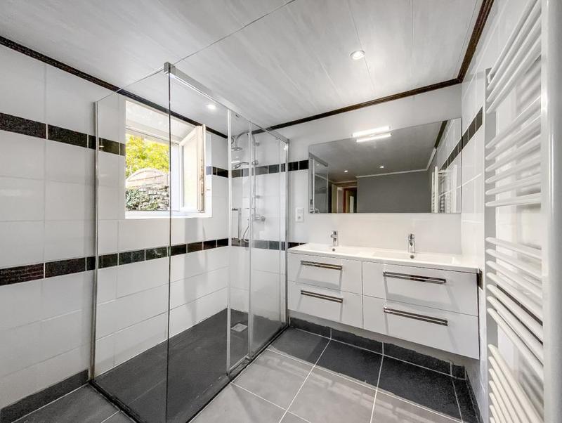 Maison en pierre - 163 m² - 6 pièces